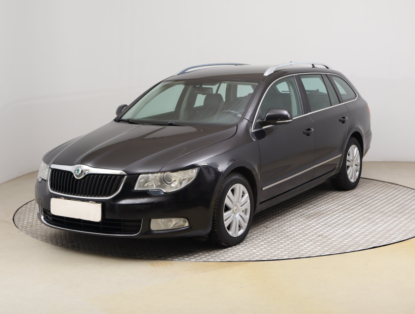 Škoda Superb, 2010