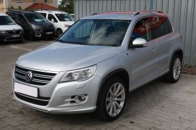 Volkswagen Tiguan - 2011