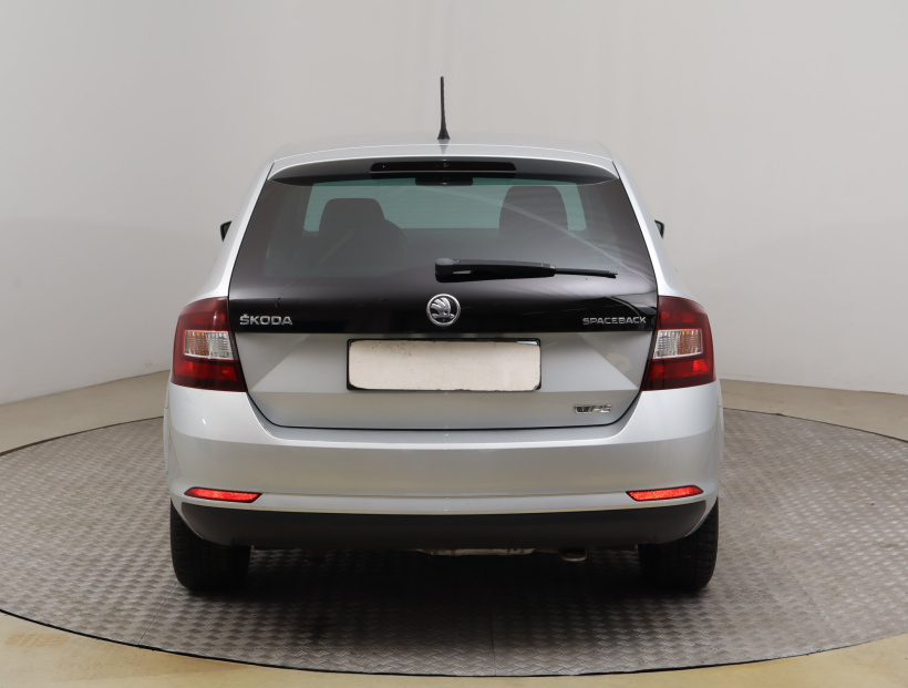 Škoda Rapid Spaceback, 2015
