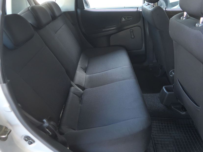 Suzuki Ignis, 2005