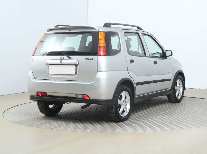 Suzuki Ignis, 2005