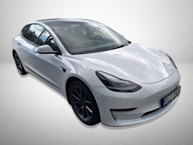 Tesla Model 3 2021