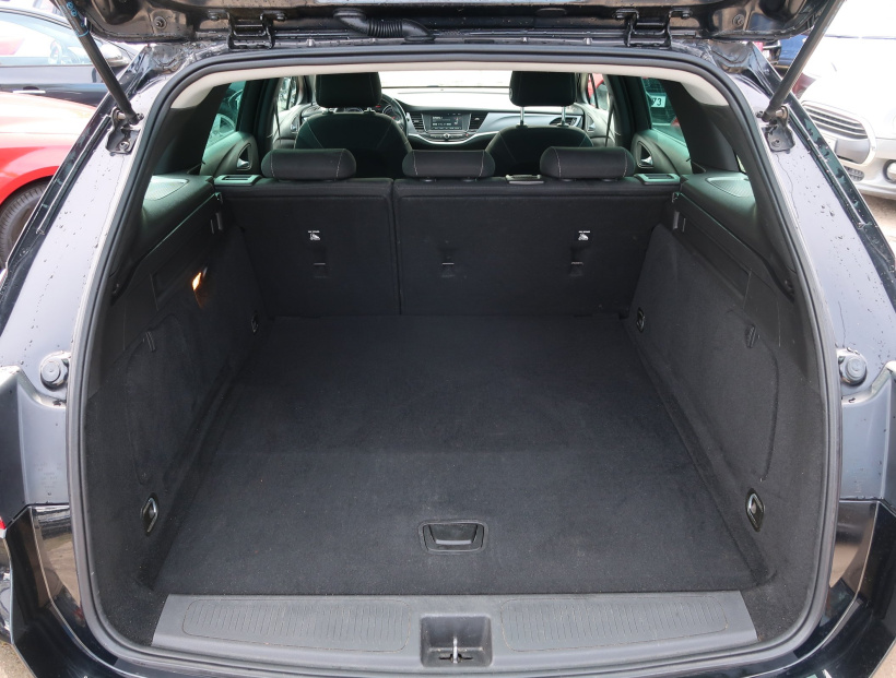 Opel Astra, 2019