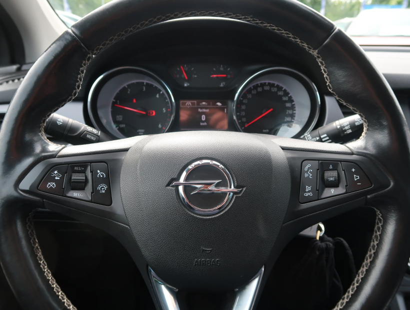 Opel Astra, 2019