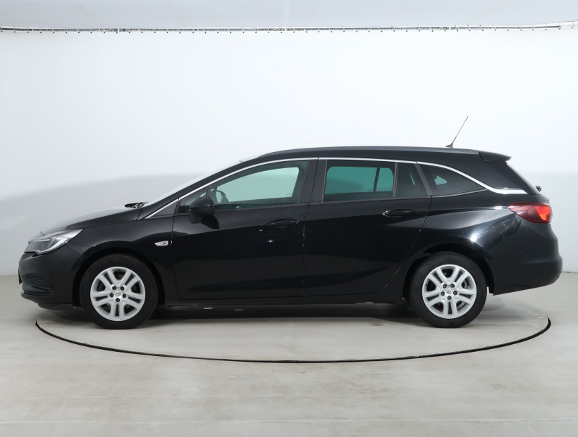 Opel Astra, 2019