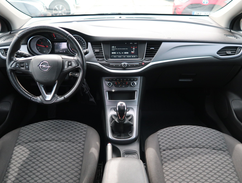 Opel Astra, 2019