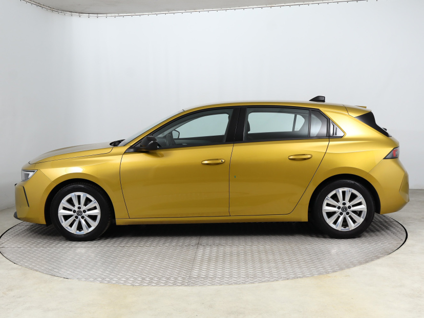 Opel Astra, 2023
