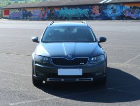 Škoda Octavia Scout - 2014