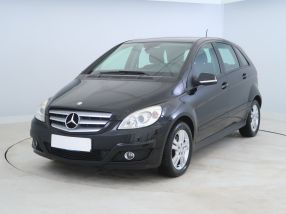 Mercedes-Benz B - 2011