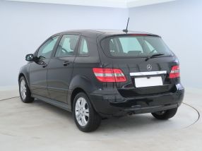 Mercedes-Benz B - 2011