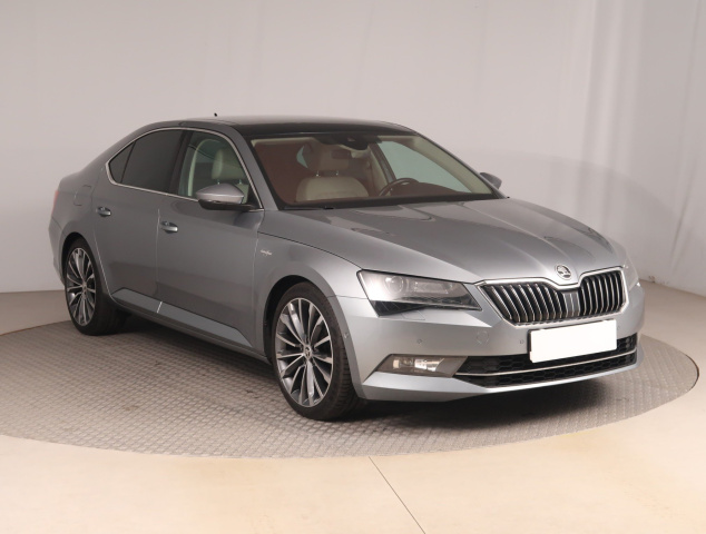 Škoda Superb 2015