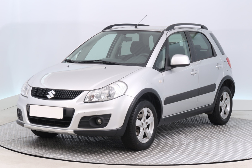 Suzuki SX4, 2010