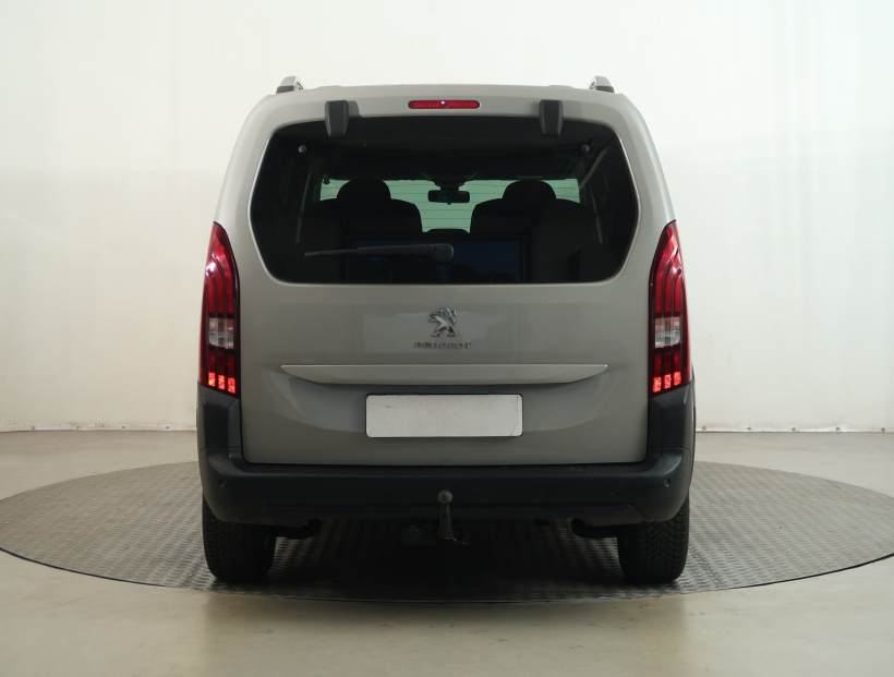 Peugeot Rifter, 2020