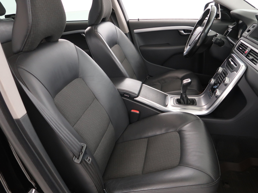 Volvo V70, 2015