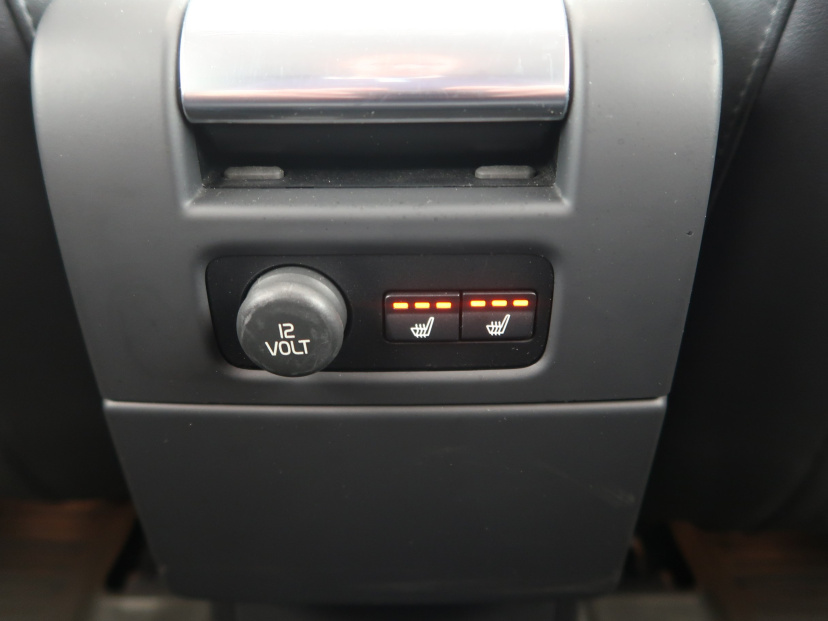 Volvo V70, 2015