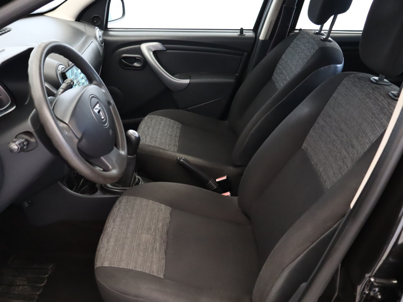 Dacia Duster, 2012
