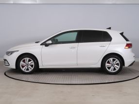 Volkswagen Golf - 2020