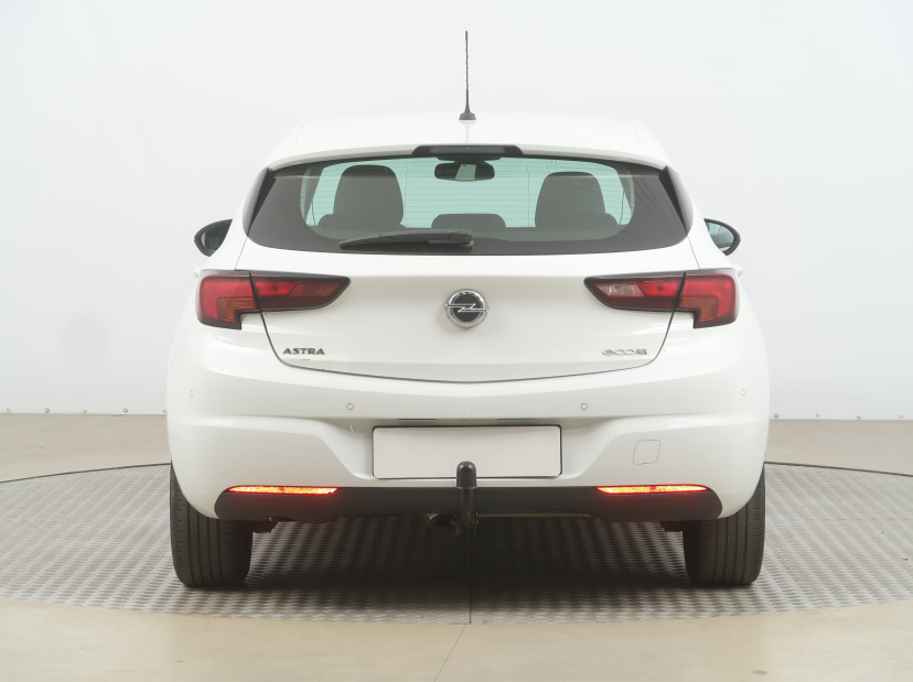 Opel Astra, 2017