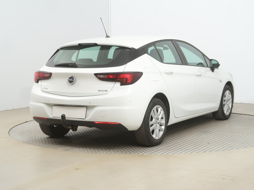 Opel Astra, 2017