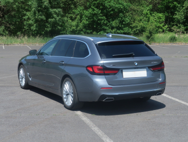 BMW 5 - 2021
