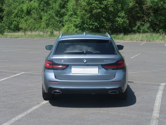 BMW 5