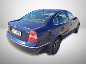 Volkswagen Passat - 2003