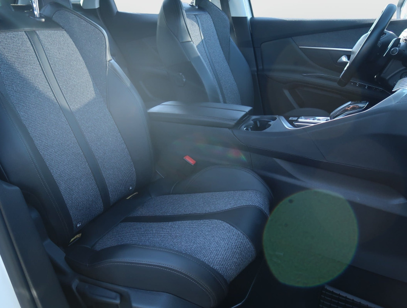 Peugeot 3008, 2019