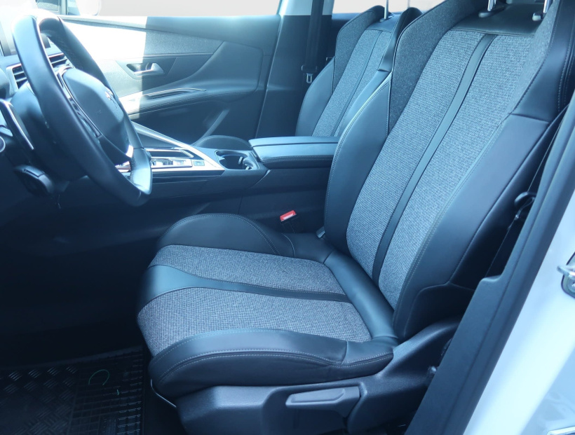 Peugeot 3008, 2019