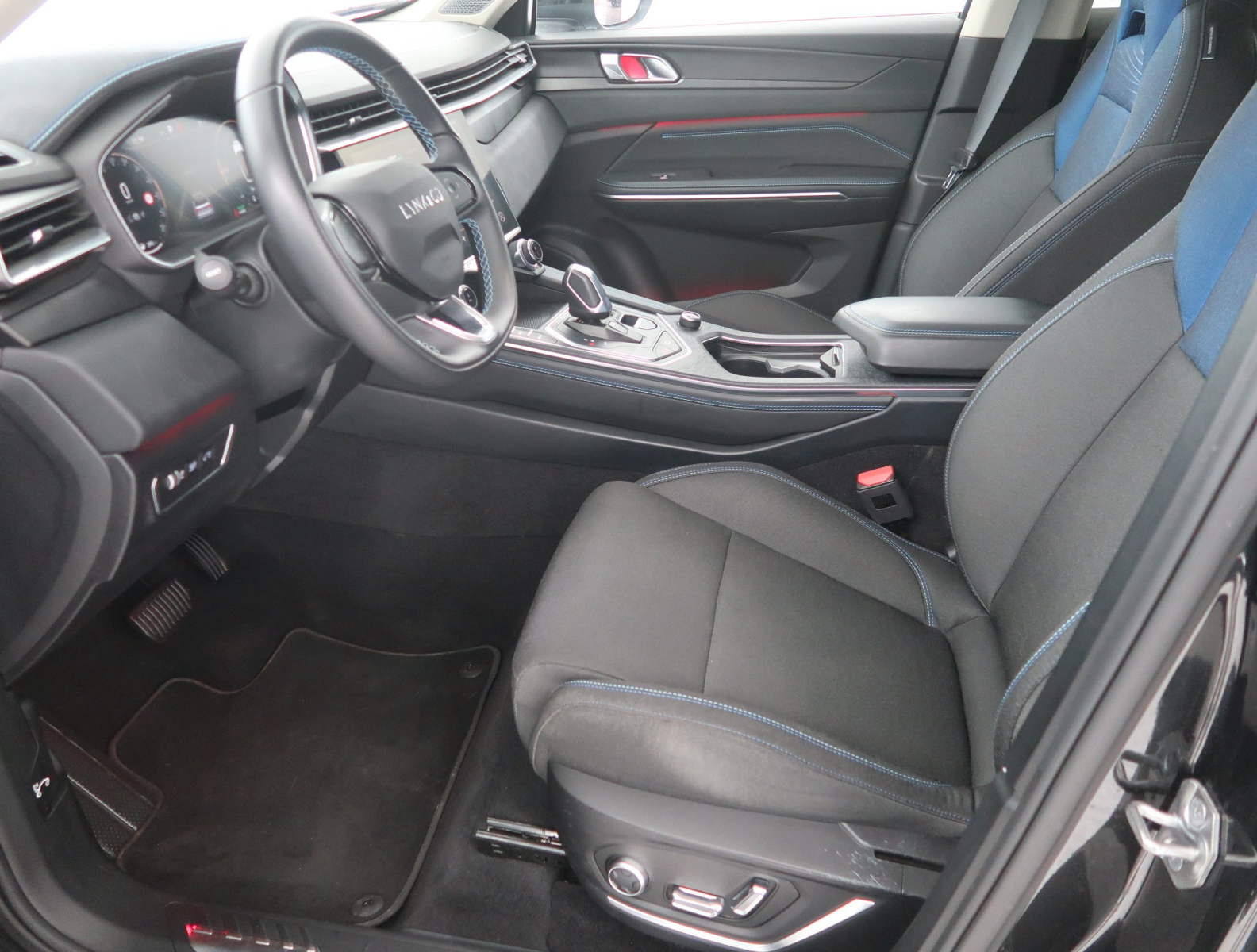 Lynk & Co 01 - 2024