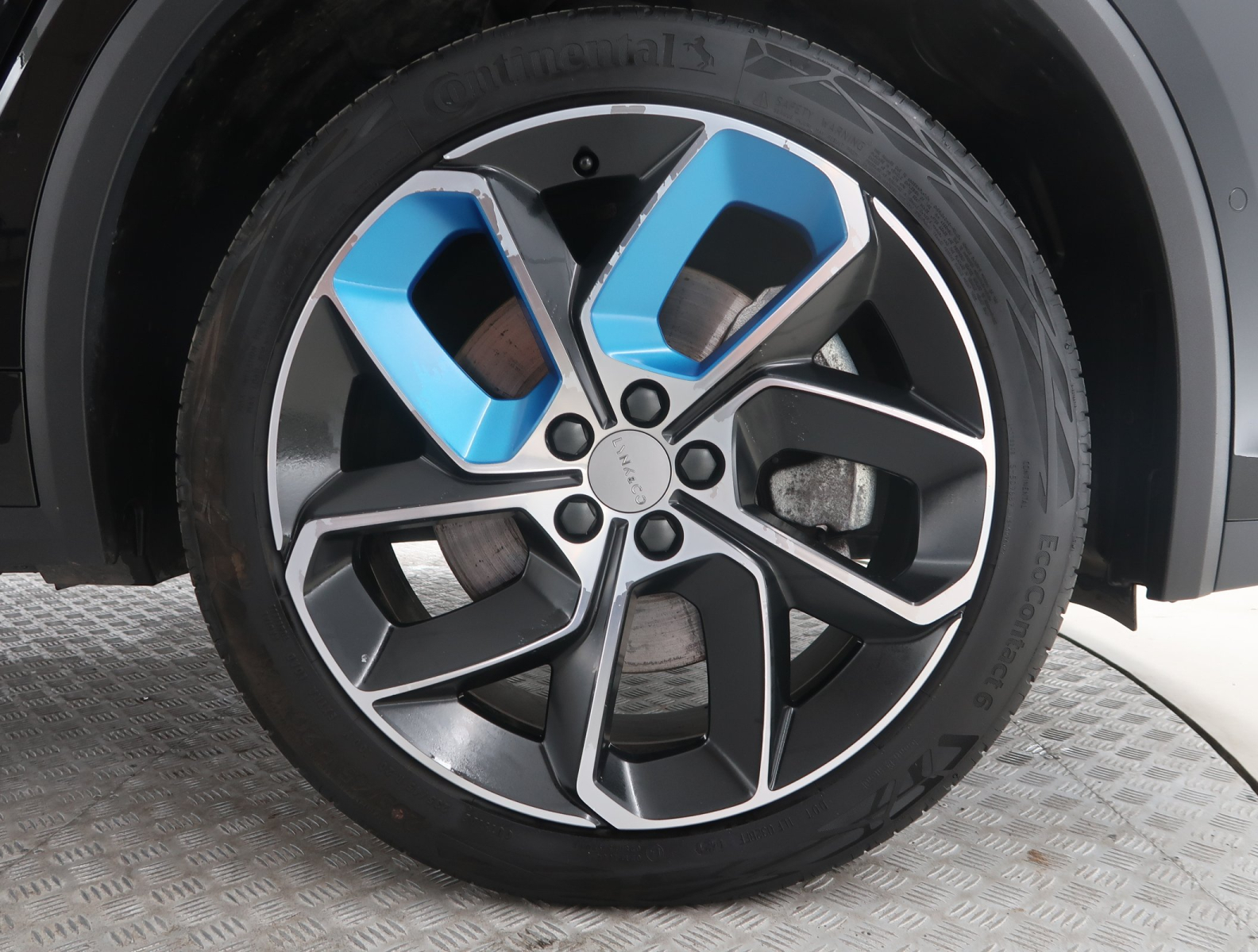 Lynk & Co 01 - 2024