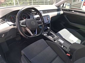 Volkswagen Passat - 2020