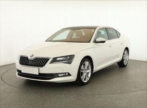 Škoda Superb - 2017
