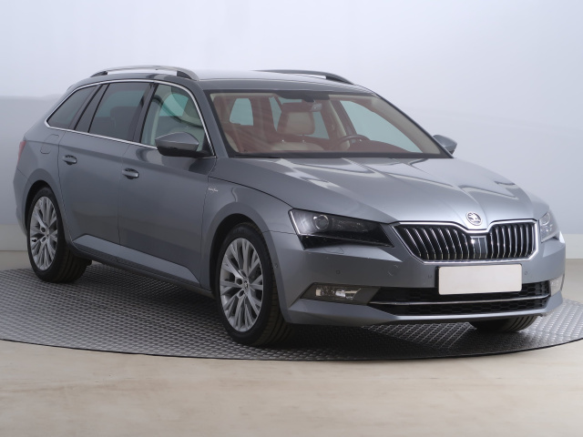 Škoda Superb 2016