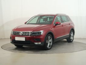 Volkswagen Tiguan - 2016