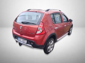 Dacia Sandero - 2012