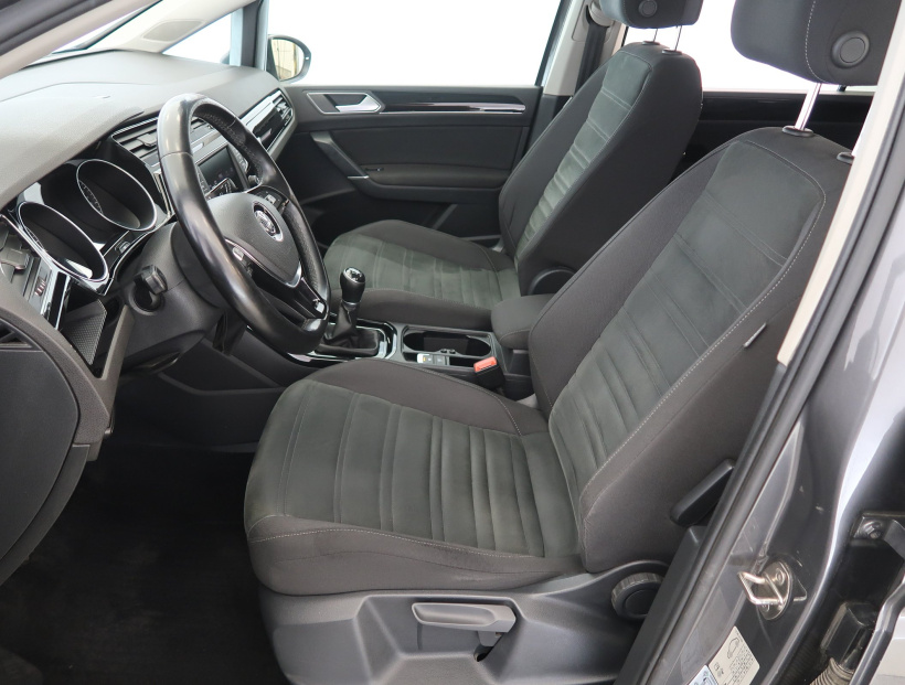 Volkswagen Touran, 2016