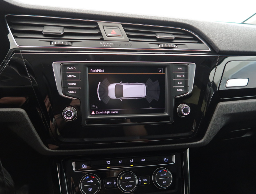 Volkswagen Touran, 2016