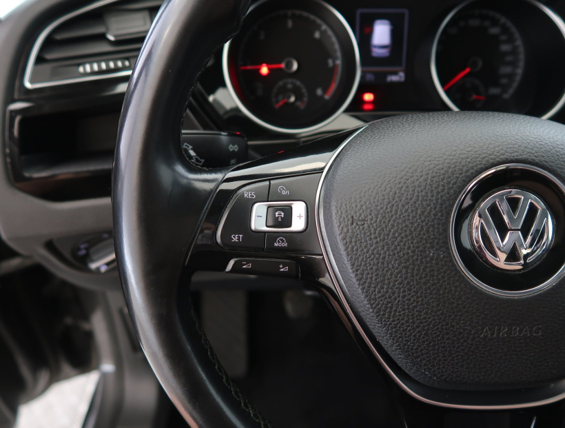 Volkswagen Touran, 2016
