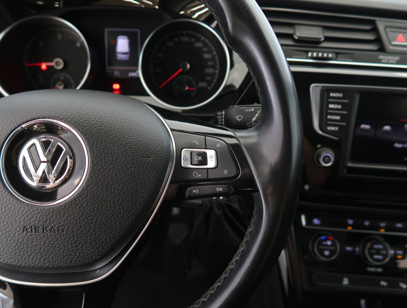 Volkswagen Touran, 2016
