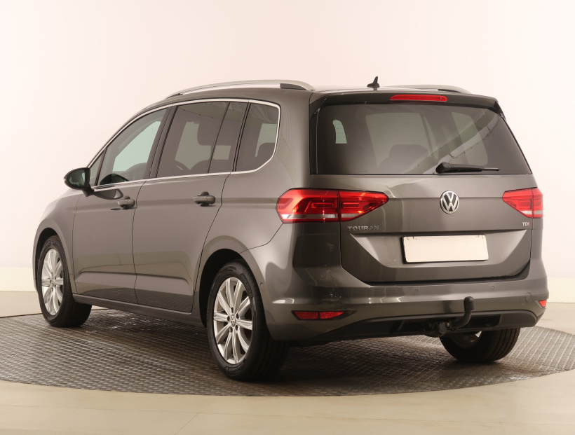 Volkswagen Touran, 2016