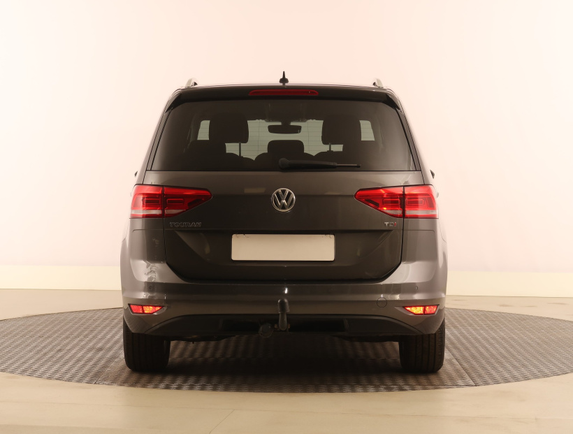 Volkswagen Touran, 2016