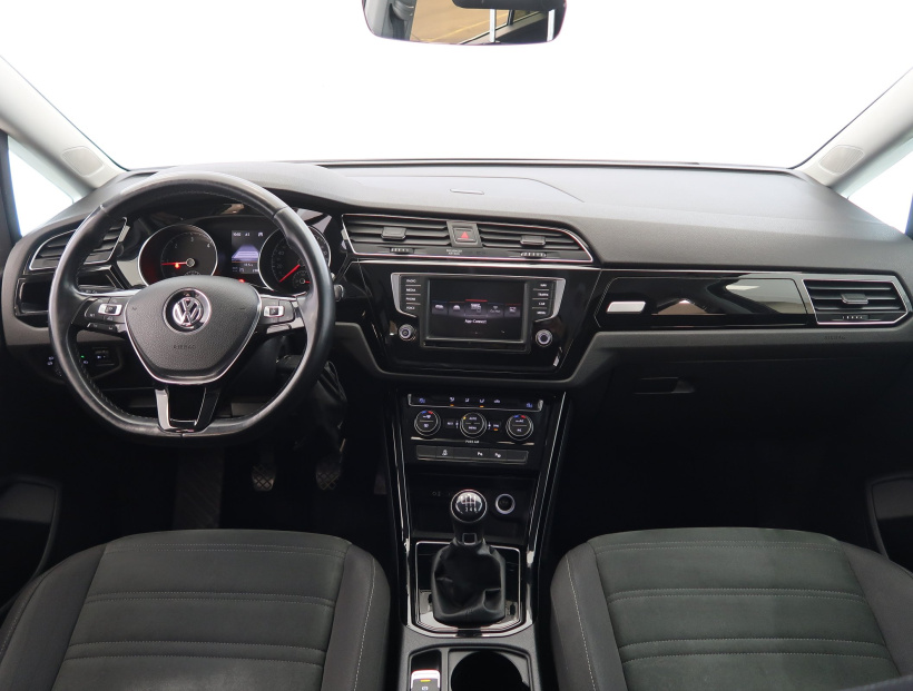 Volkswagen Touran, 2016