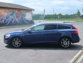 Volvo V60 - 2015