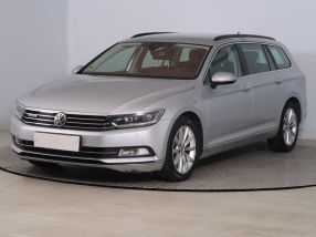 Volkswagen Passat - 2015