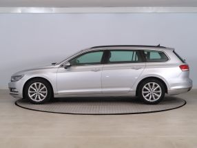 Volkswagen Passat - 2015