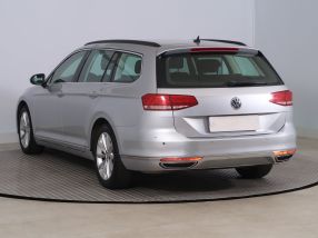 Volkswagen Passat - 2015