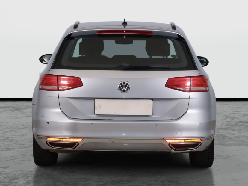 Volkswagen Passat, 2015