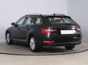 Škoda Superb - 2021