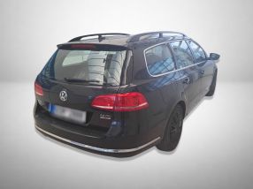 Volkswagen Passat - 2011