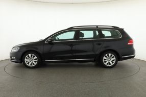 Volkswagen Passat - 2011